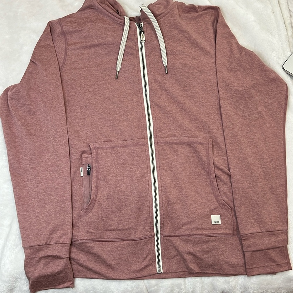 Medium pink vuori athletic sweatshirt